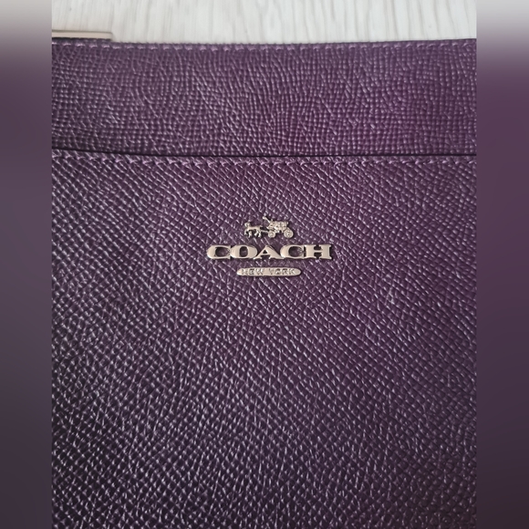 COACH KITT CROSSGRAIN LEATHER CROSSBODY SWING BAG PURPLE OXBLOOD SILVER HARDWARE - Picture 3 of 16